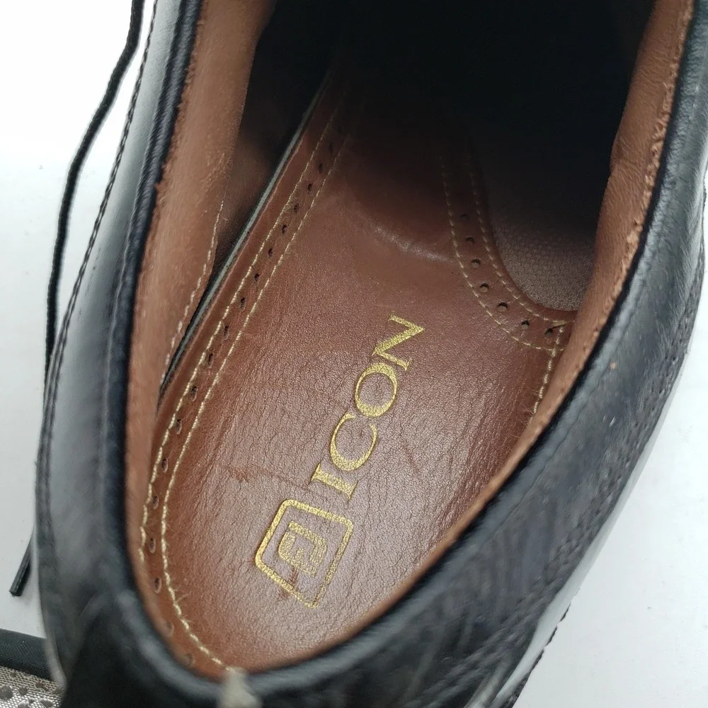FootJoy Golf Shoes Mens Size 8 Black Leather Spiked Icon Athletic‎ 52366